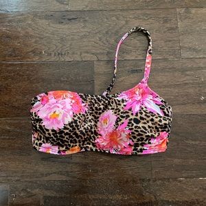 Victoria secret floral/cheetah print bikini top size small never worn